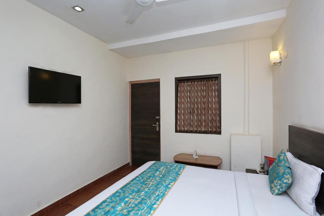 Oyo 4940 Hotel Sea Rock Rāipur Εξωτερικό φωτογραφία